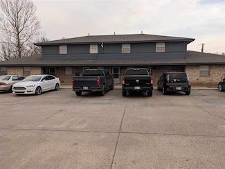 1304 Meadow Ln, Weatherford, OK 73096