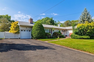 172 S Kensington Ave, Rockville Centre, NY 11570