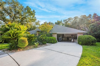 5701 Ainsworth Ct W, Tampa, FL 33647