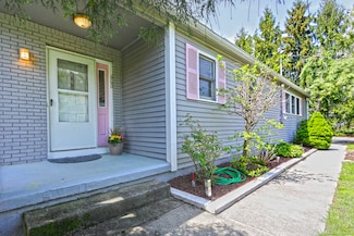 660 Cedar Grove, Orange, CT 06477