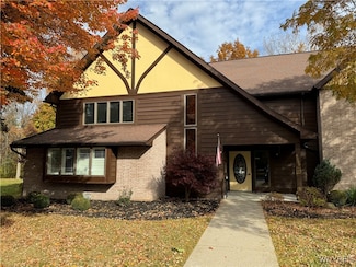5299 Chestnut Ridge Rd Unit E, Orchard Park, NY 14127