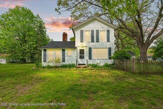 1209 Chester St, Eaton Rapids, MI 48827