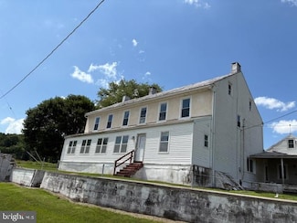 77 Stitzel Ln Unit 1, Hamburg, PA 19526