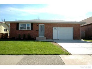 169 Dartwood Dr, Buffalo, NY 14227