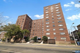 6515 Jfk Blvd E Unit 3C, West New York, NJ 07093