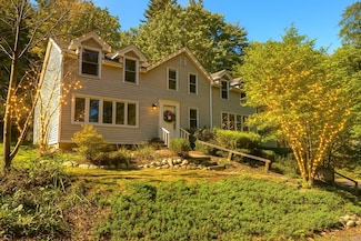 139 Water St, Leeds, MA 01053