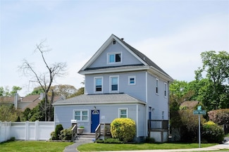 224 Little East Neck Rd, West Babylon, NY 11704