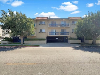 14560 Clark St Unit 202, Sherman Oaks, CA 91411