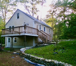 19 Saint Anns Ln, Teaticket, MA 02536