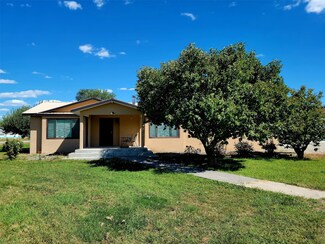 828 County Road 57, Velarde, NM 87582