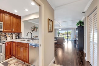 2916 SW 22nd Cir Unit 202B, Delray Beach, FL 33445