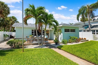 106 13th Ave, Saint Pete Beach, FL 33706