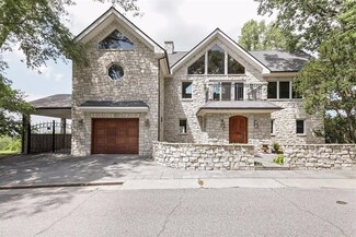 16 Skyline Dr, Portage, IN 46368