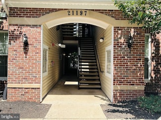21197 Mcfadden Square Unit 203, Sterling, VA 20165