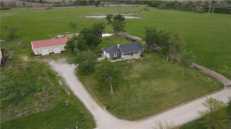 29208 E 343rd St, Garden City, MO 64747
