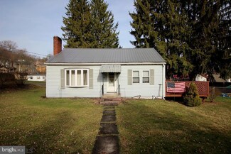 306 S Moshannon Ave, Snow Shoe, PA 16874