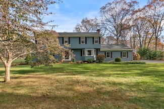 59 Great Ring Rd, Sandy Hook, CT 06482