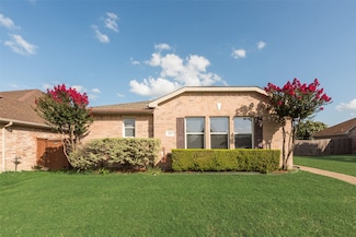 227 Deerfield Ct, Cedar Hill, TX 75104
