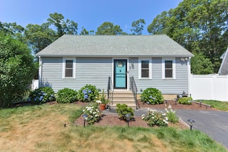 9 Sunset Dr, East Falmouth, MA 02536