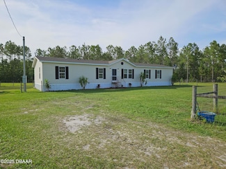 960 Still Rd, Pierson, FL 32180