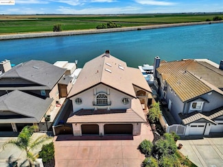 5840 Starboard Dr, Discovery Bay, CA 94505