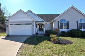 50 Farrington St Unit 52, Franklin, MA 02038