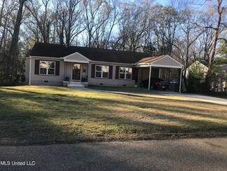 4635 Meadowridge Dr, Jackson, MS 39206