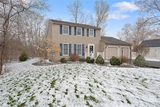 3169 Reston Dr, Baldwinsville, NY 13027