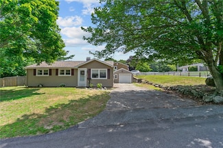190 White Ave, Warwick, RI 02889