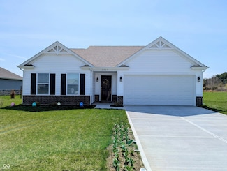 6829 Bluebird Ln, Seymour, IN 47274