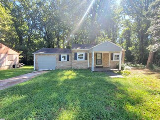 27 Foxhall Rd, Greenville, SC 29605
