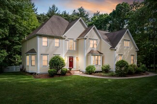 2 Catalpa Ln, Mendon, MA 01756