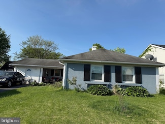 40 Madestone Ln, Willingboro, NJ 08046