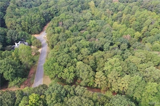 7814 Commodore Dr NE, Tuscaloosa, AL 35406
