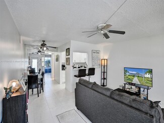 263 Oakridge P Unit 263, Deerfield Beach, FL 33442