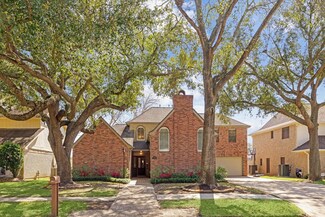 1746 Carriage Way, Sugar Land, TX 77478