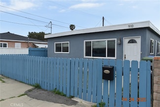 910 Craven St, Wilmington, CA 90744
