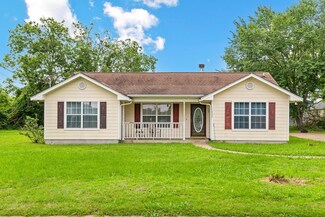 1225 Henderson St, Bryan, TX 77803