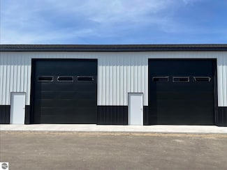 6819 S M-37, Kingsley, MI 49649