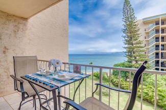 4365 Lower Honoapiilani Rd Unit 405, Lahaina, HI 96761