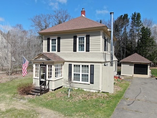 96 Houlton Rd, Island Falls, ME 04747