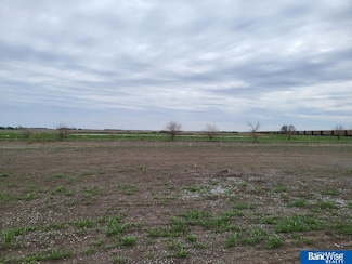 639 Railroad St, Hallam, NE 68368