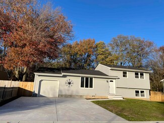 209 Apple Blossom Dr, Cape May, NJ 08204