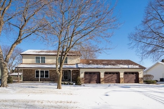 934 Karen Rd, Sandwich, IL 60548