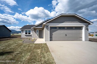 6110 W Ballentree Ln, Rathdrum, ID 83858