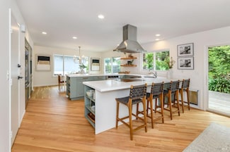 843 Butternut Dr, San Rafael, CA 94903