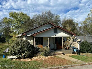 415 W 4th Ave, Lenoir City, TN 37771