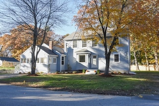 19 Middlesex Dr, Littleton, MA 01460