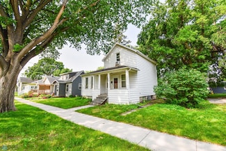 732 2nd St N, Fargo, ND 58102