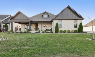 7429 Lake Point Cir, Alexander, AR 72002